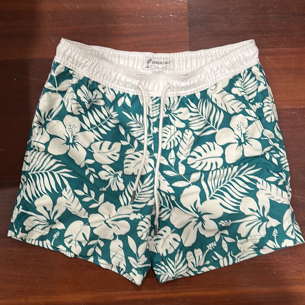 American Eagle Board shorts/Swim trunks